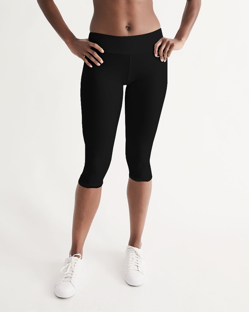 Mid-Rise Capri Leggings