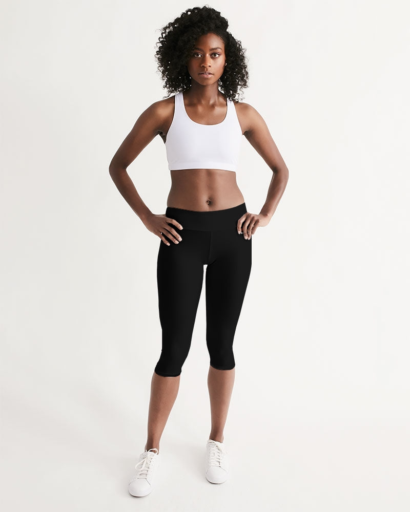 Mid-Rise Capri Leggings